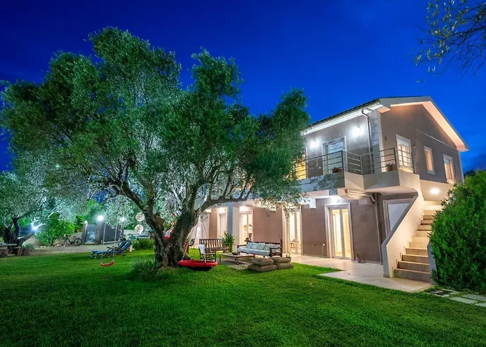 Semesterbostad Cicada *