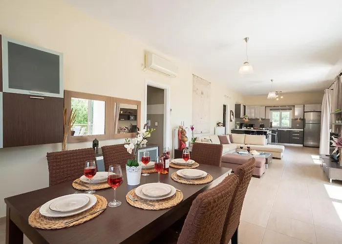 Cicada Semesterbostad *